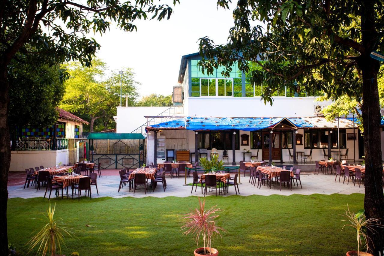 Amantra Shilpi Resort & Spa Udaipur Bagian luar foto
