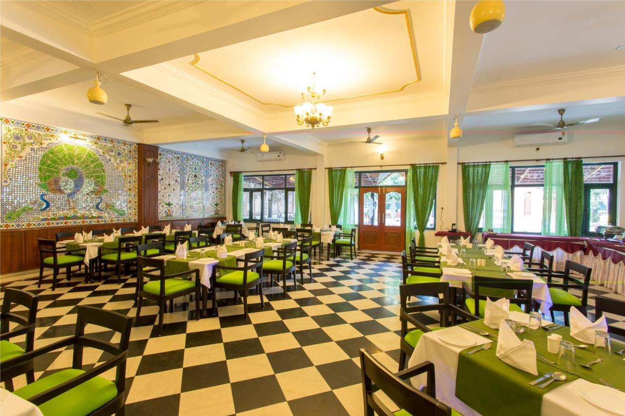 Amantra Shilpi Resort & Spa Udaipur Bagian luar foto